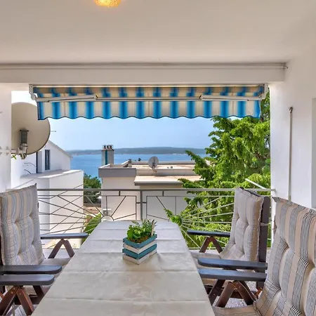 Benko J Apartamento *