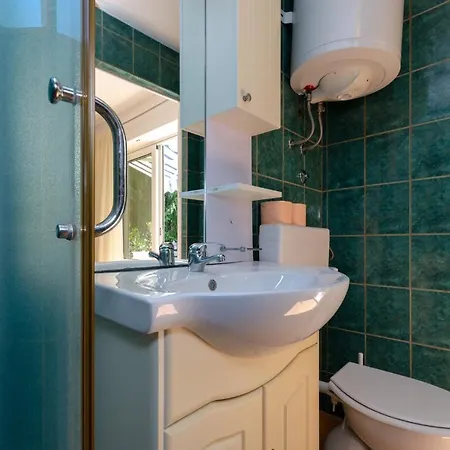 Benko J * Crikvenica