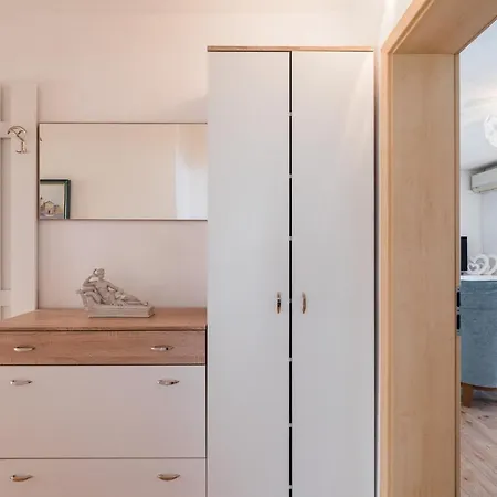 Benko J Apartamento *