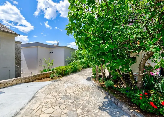 Benko J تْسْغيكفانِتْسا