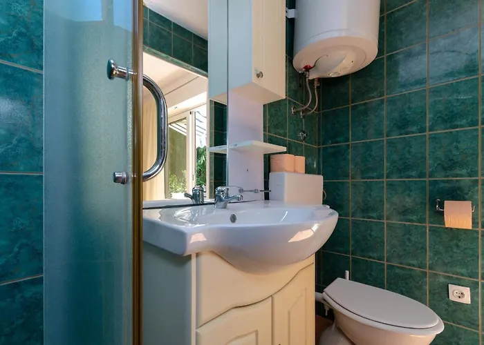 Benko J * تْسْغيكفانِتْسا